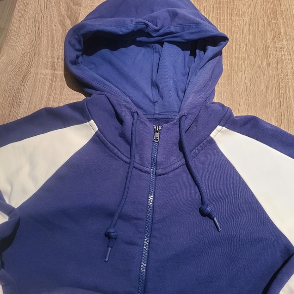 G-Star Zip-Up Hoodie. - Picture 3 of 5